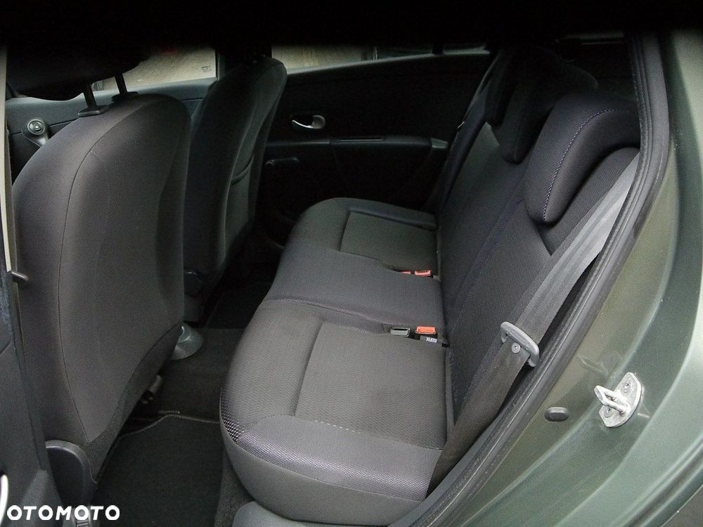 Renault Clio 1.2 16V TCE Alize Euro5 - 25