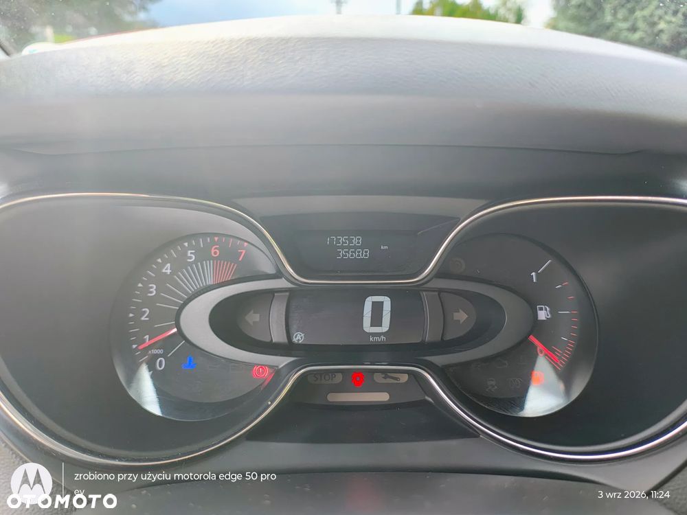 Renault Captur - 17