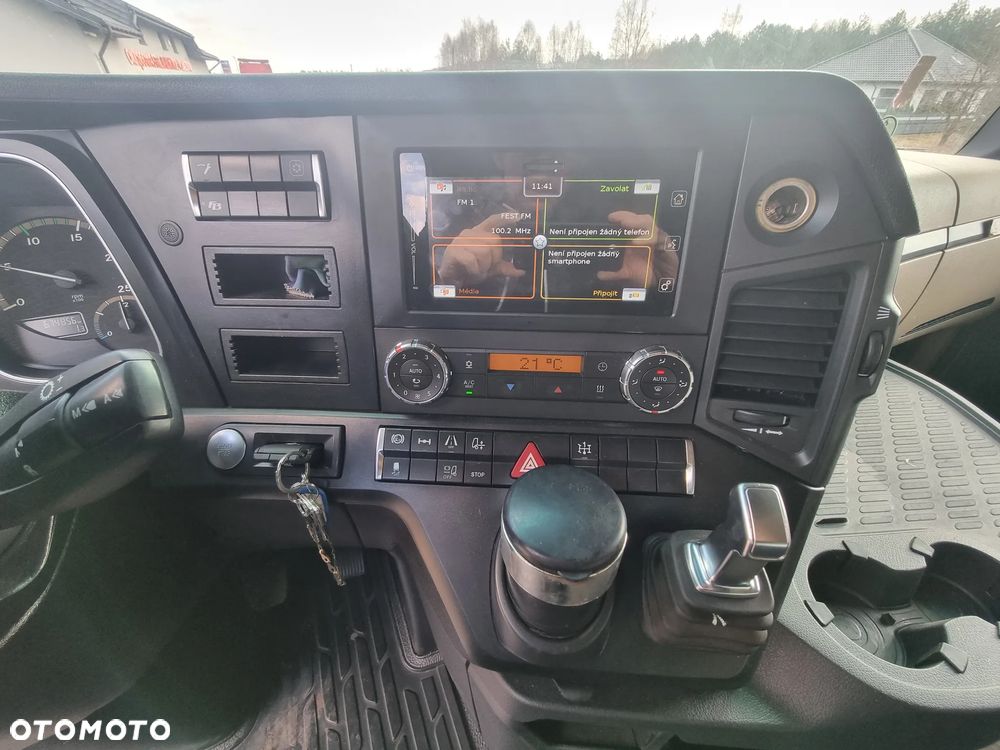 Mercedes-Benz 1845 - 11