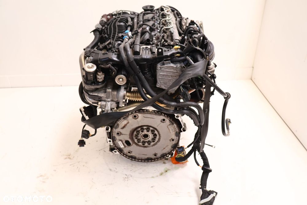 VOLVO XC40 2.0 D4 SILNIK D4204T12 - 10
