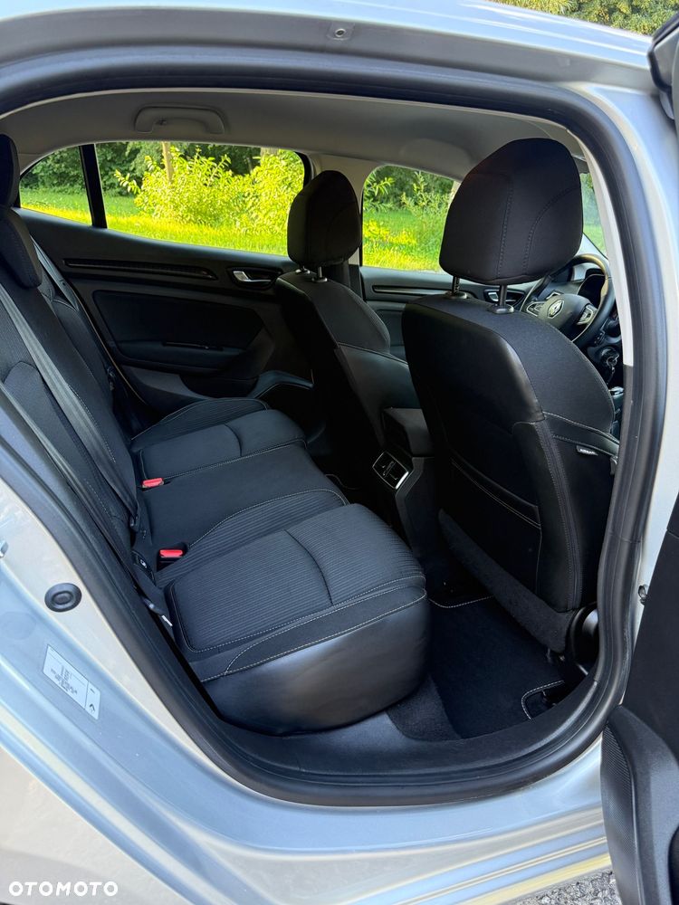 Renault Megane 1.2 Energy TCe Zen - 25