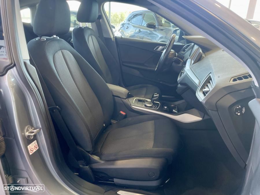 BMW 216 Gran Coupé d Aut. Advantage - 33