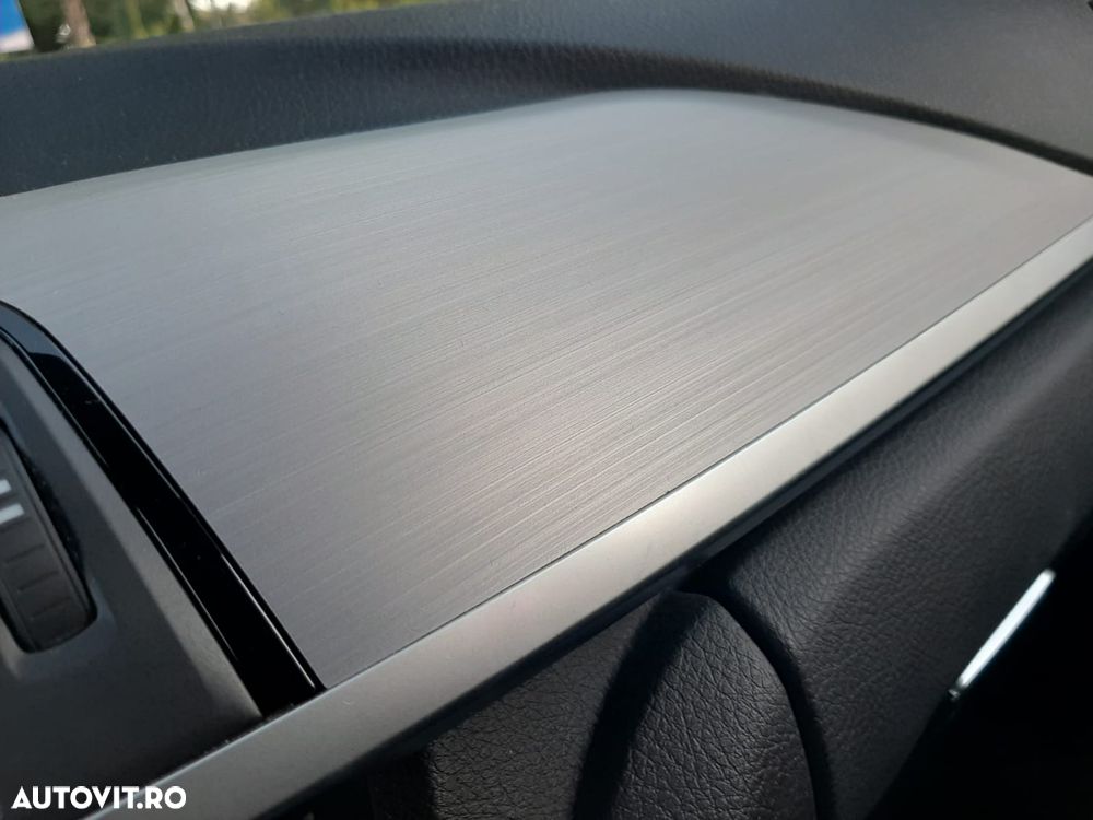 BMW Seria 3 320d - 5