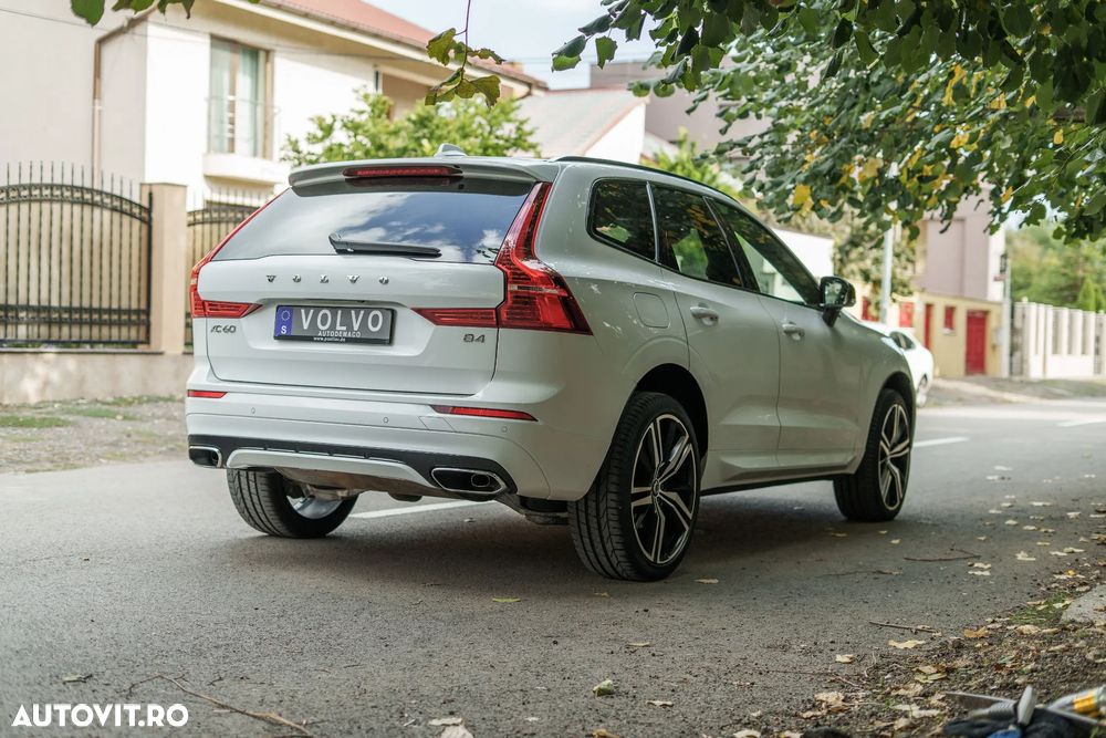 Volvo XC 60 B4 MHEV R-Design - 13