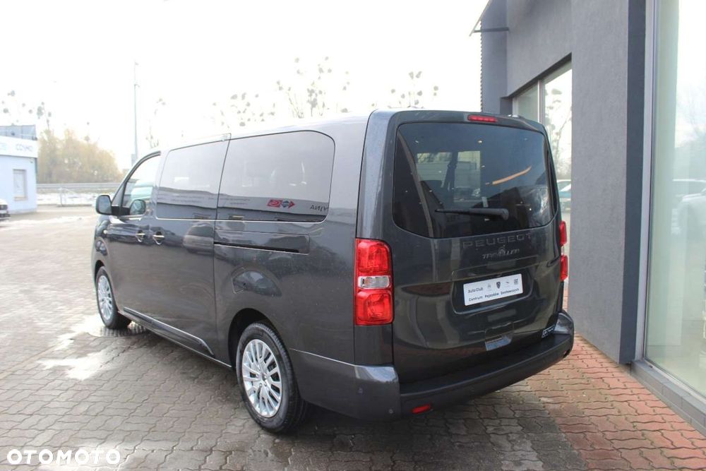 Peugeot Traveller - 11