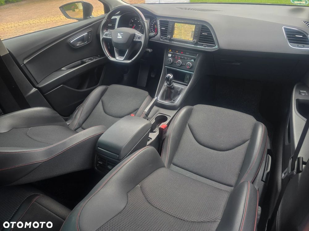 Seat Leon 2.0 TDI FR Black S&S - 24