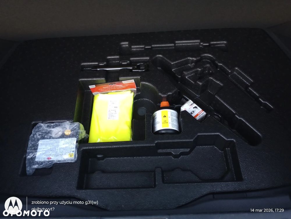 Toyota C-HR 1.2 T Premium - 12