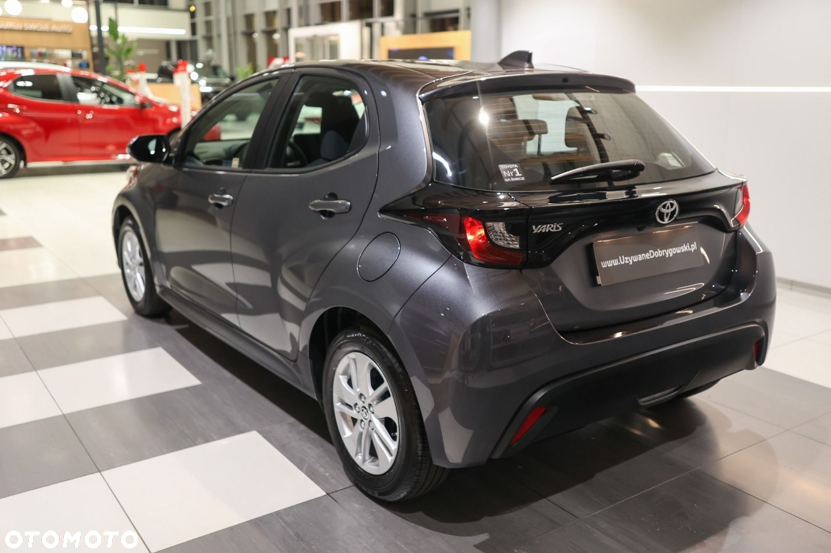 Toyota Yaris - 4