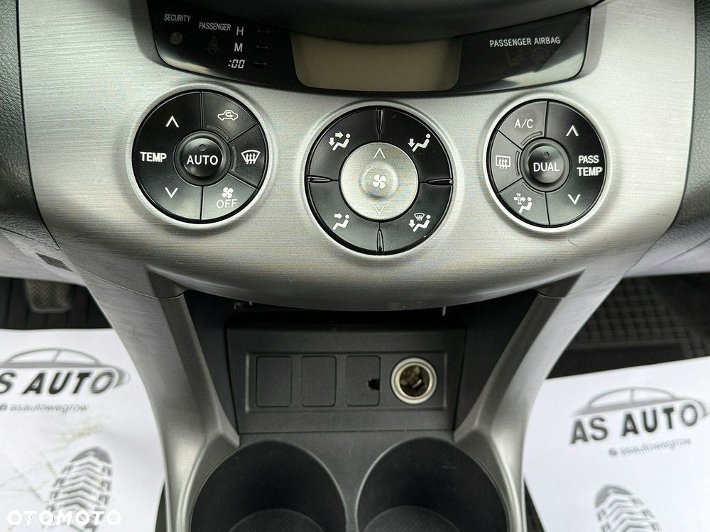 Toyota RAV4 2.2 D-4D 4x4 Executive - 7