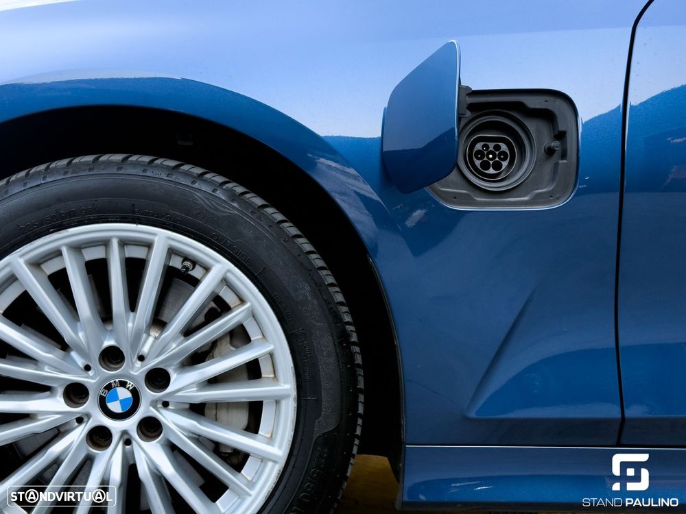 BMW 330 e Line Luxury Auto - 8
