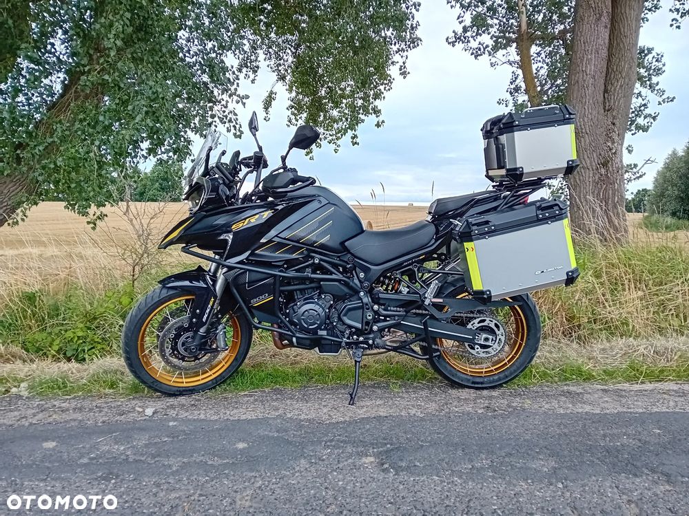 QJMOTOR SRT900SX - 2