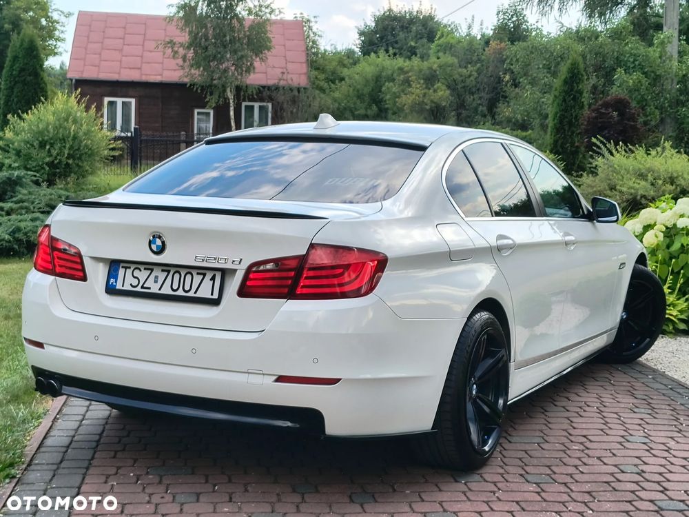 BMW Seria 5 - 12