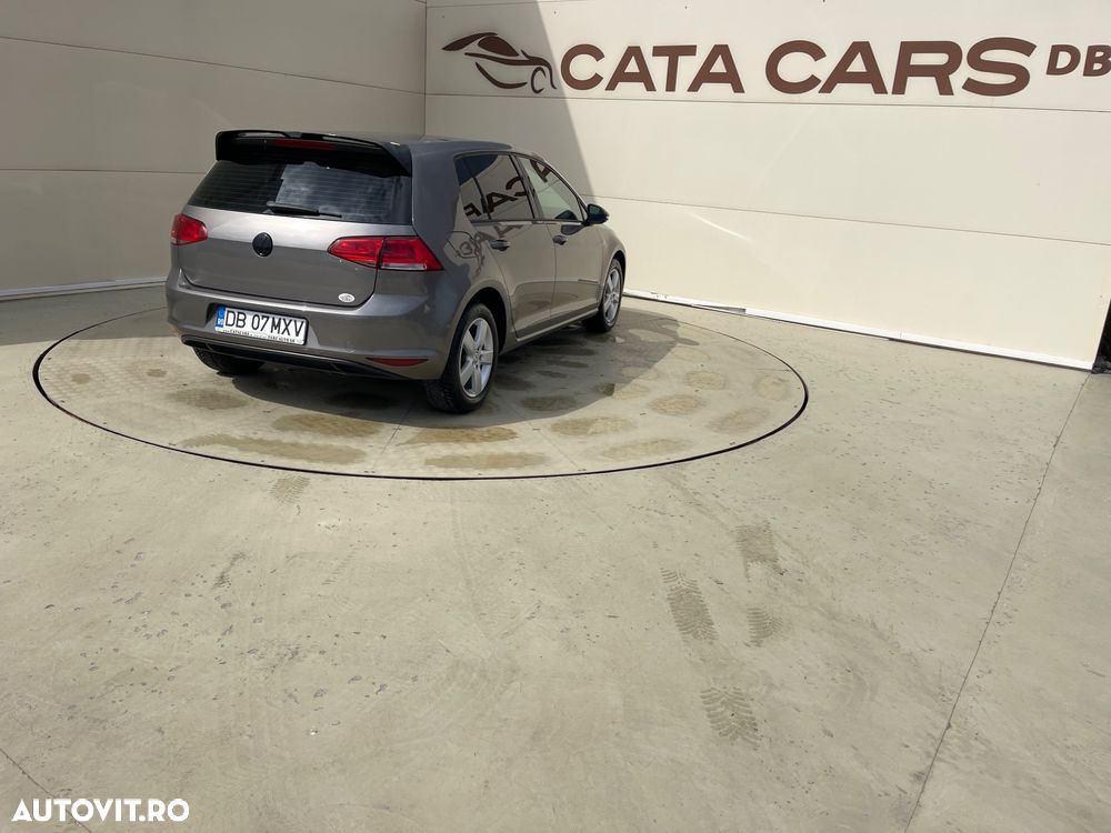 Volkswagen Golf 1.2 TSI BMT Comfortline - 16