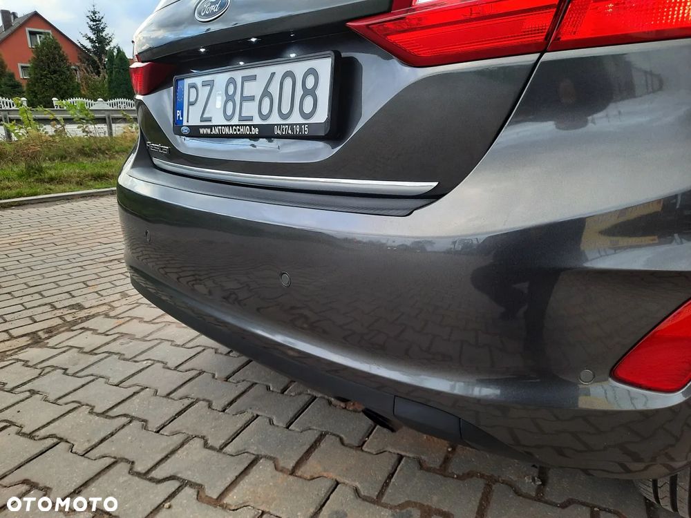 Ford Fiesta 1.0 EcoBoost S&S TITANIUM - 8