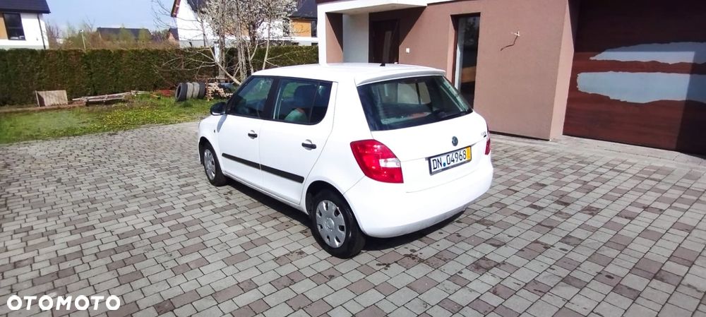 Skoda Fabia - 4
