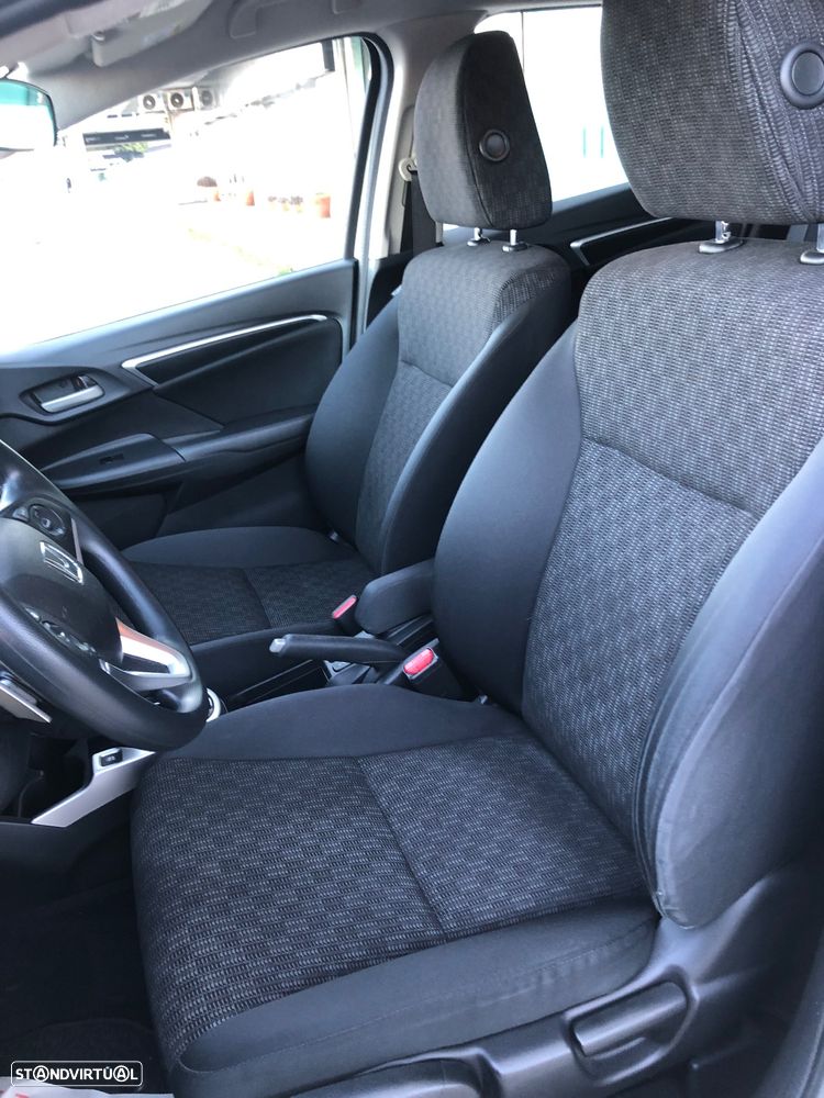 Honda Jazz 1.3 I-VTEC Comfort +Connect.CVT - 17