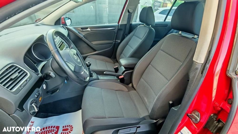 Volkswagen Golf - 10