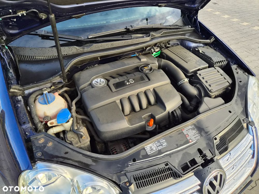 Volkswagen Jetta 1.6 Comfortline - 14