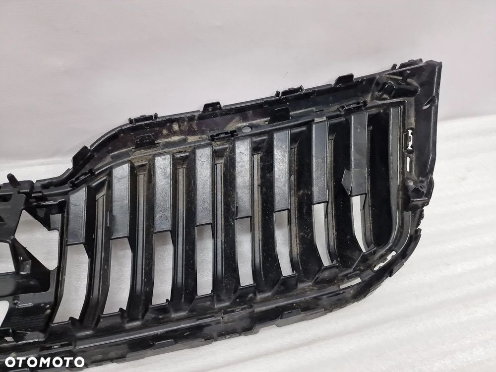SKODA SUPERB III 3 LIFT 3V0 18- ATRAPA / GRILL PRZEDNI PRZÓD , NR 3V0853653G / 3V0853653K , NR AUKCJI GL155 - 25