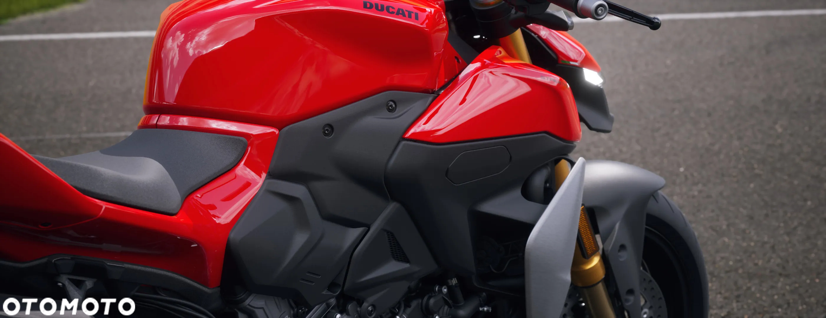 Ducati Streetfighter V2 - 7