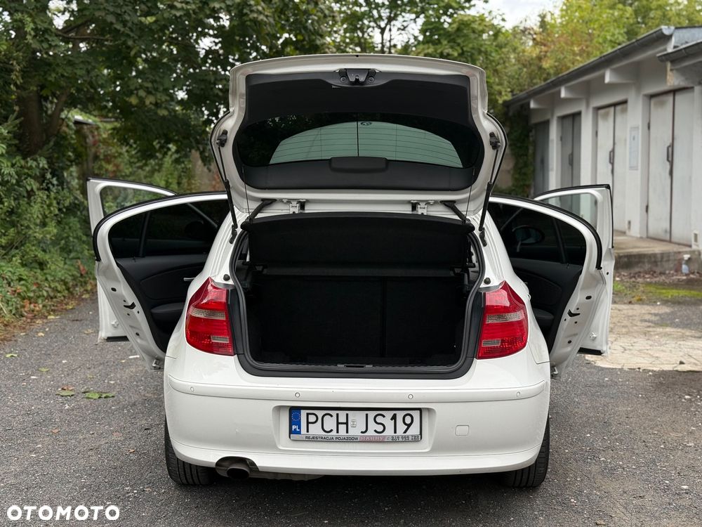 BMW Seria 1 116i - 10