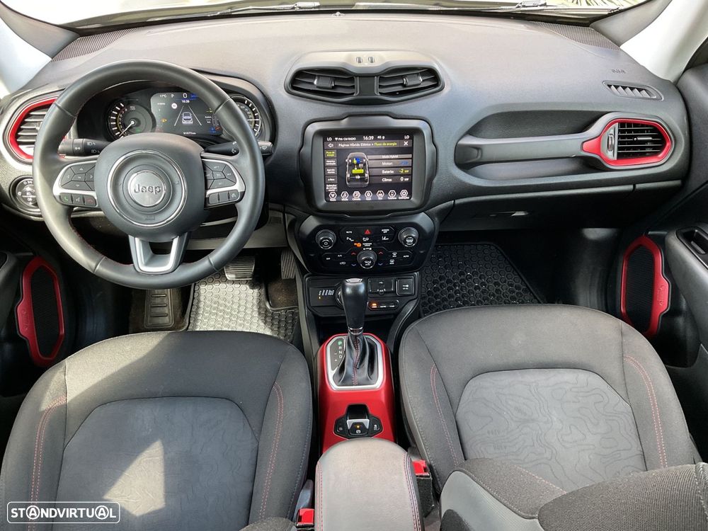 Jeep Renegade 1.3 TG Trailhawk - 30