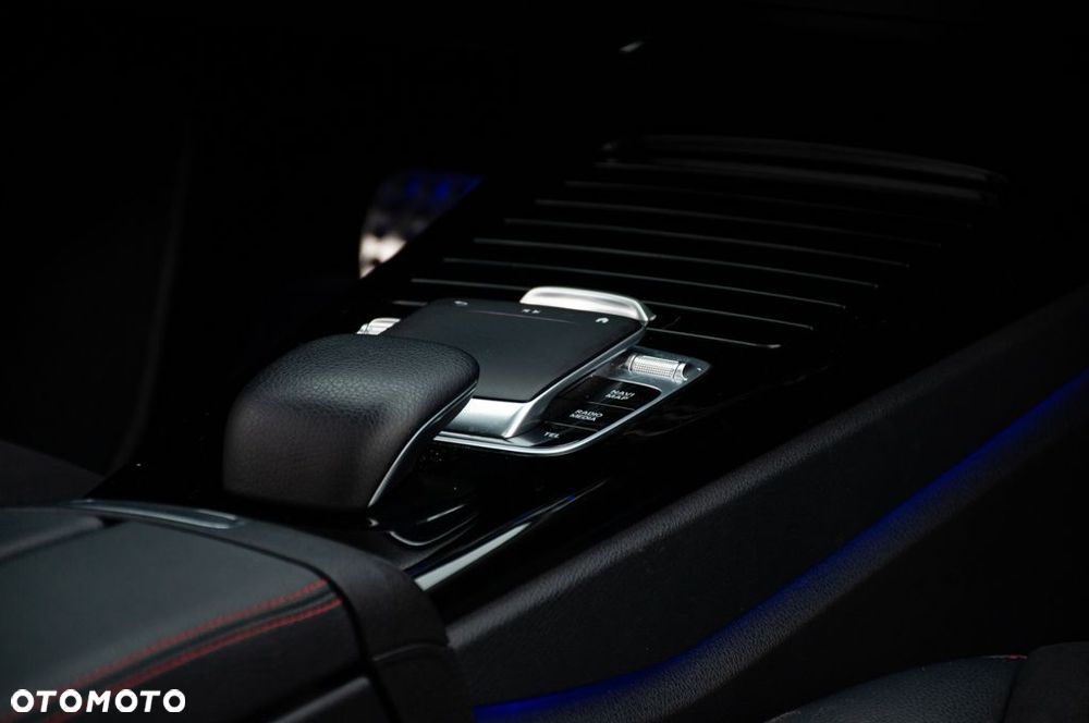 Mercedes-Benz Klasa A 180 d AMG Line 7G-DCT - 33