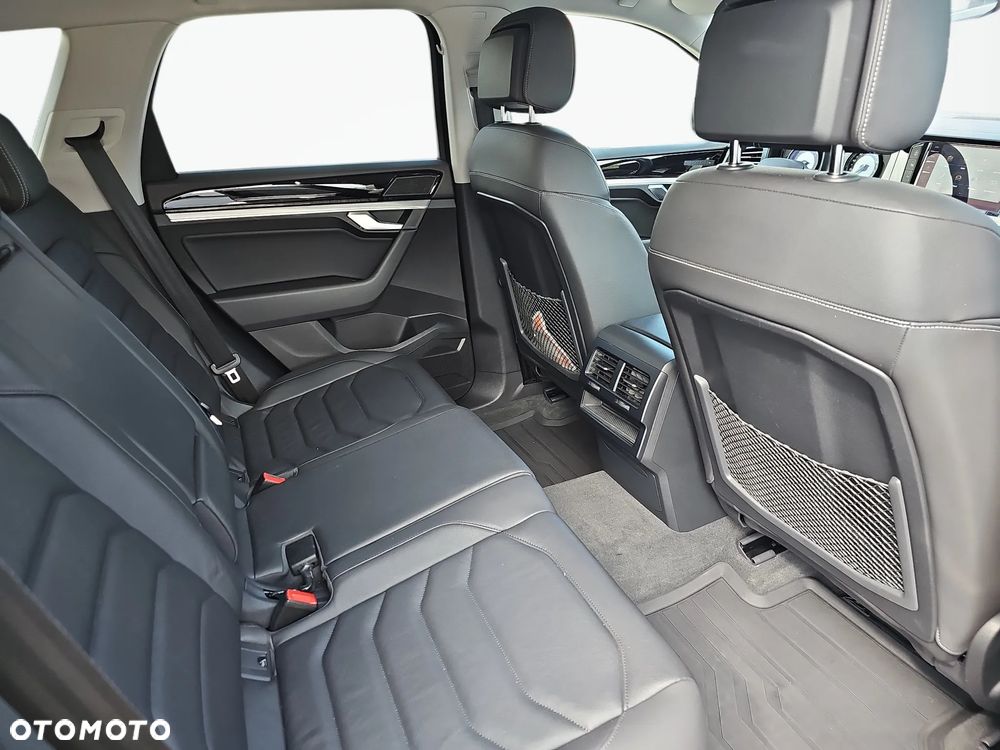 Volkswagen Touareg 3.0 V6 TDI 4Motion Elegance - 11