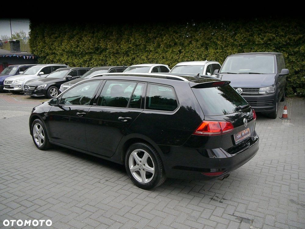 Volkswagen Golf - 16