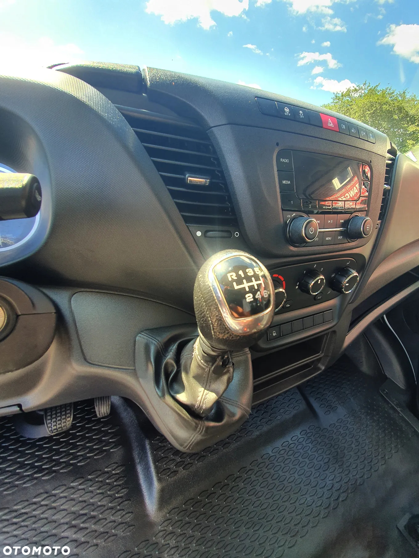 Iveco DAILY 35C16 C 16 - 28