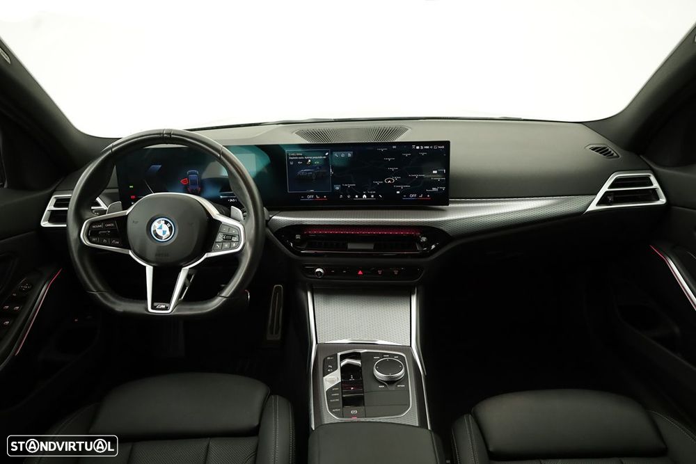 BMW 330 e Edição Desportiva M Auto - 9
