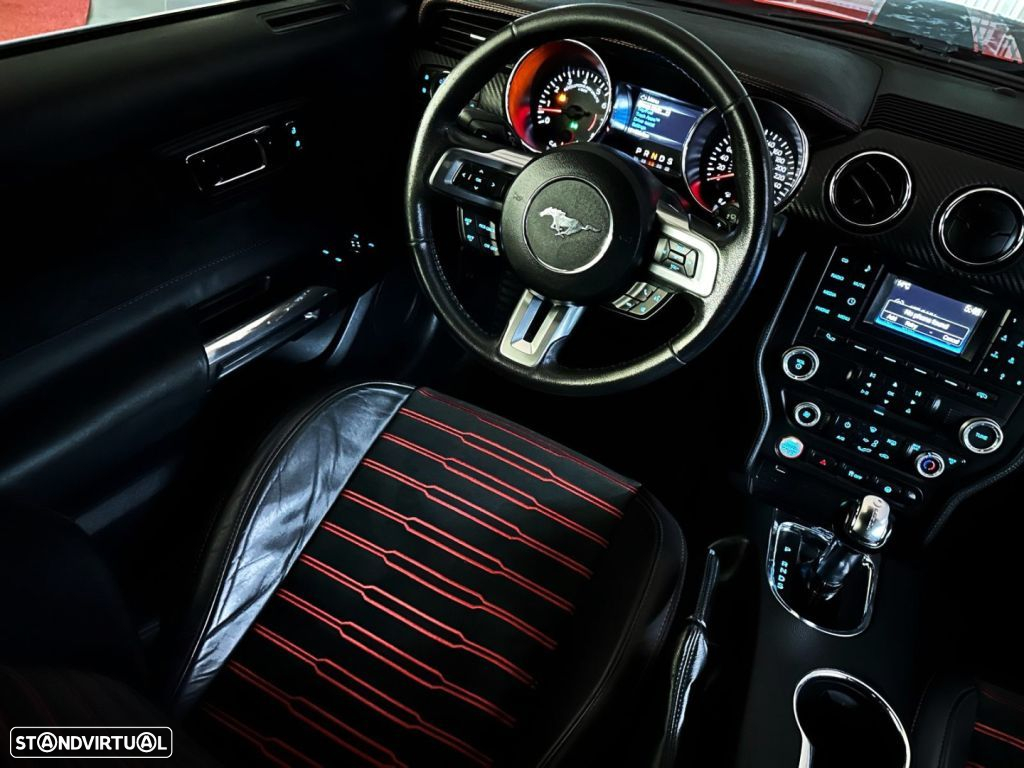 Ford Mustang - 42