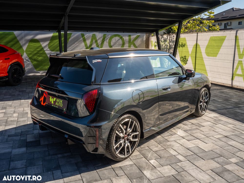 Mini Cooper E John Works Trim - 8