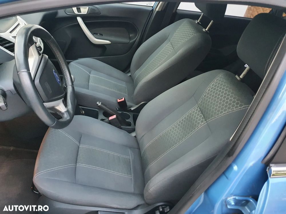 Ford Fiesta 1.6 TDCI Start-Stop ECOnetic Trend - 6