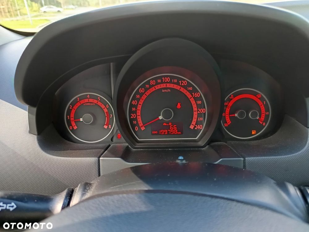 Kia Ceed - 10