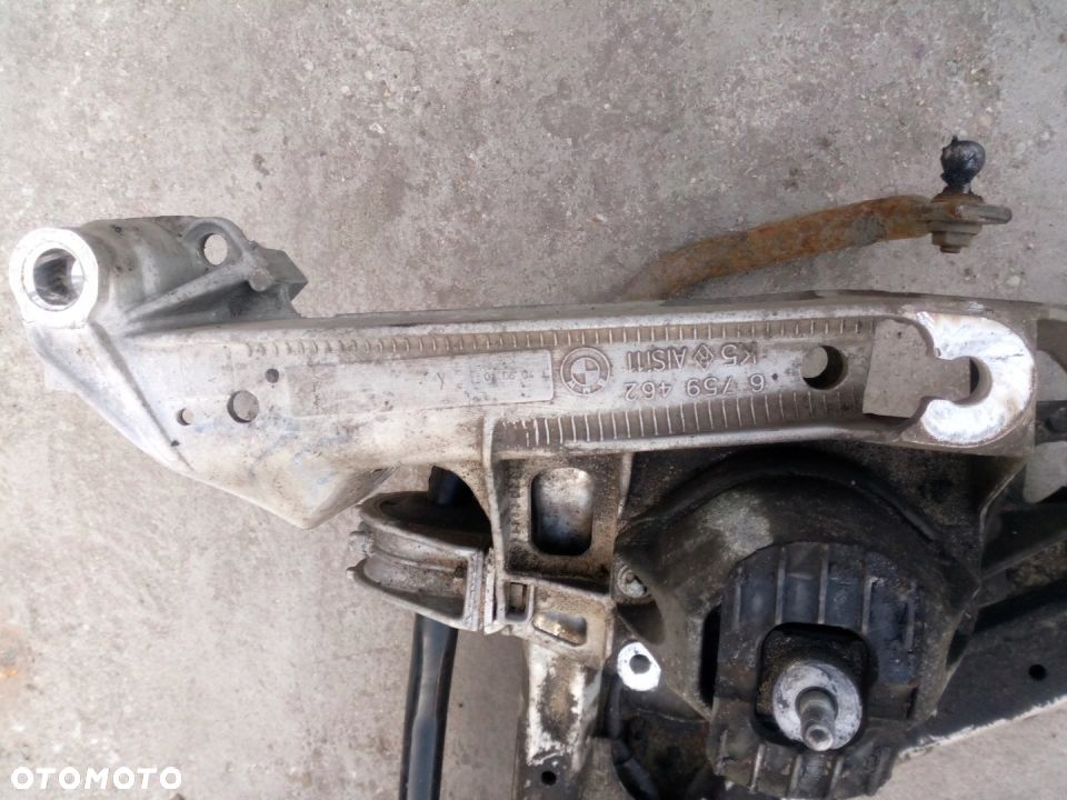 BMW 5 E60 E61 SANKI BELKA PRZÓD WÓZEK KOŁYSKA - 2