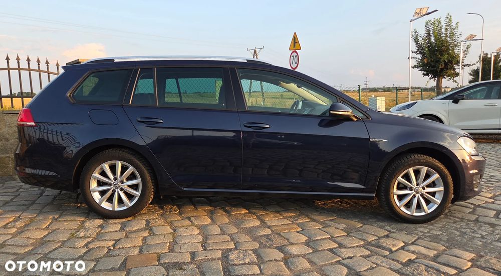 Volkswagen Golf 2.0 TDI BlueMotion Technology Lounge - 6