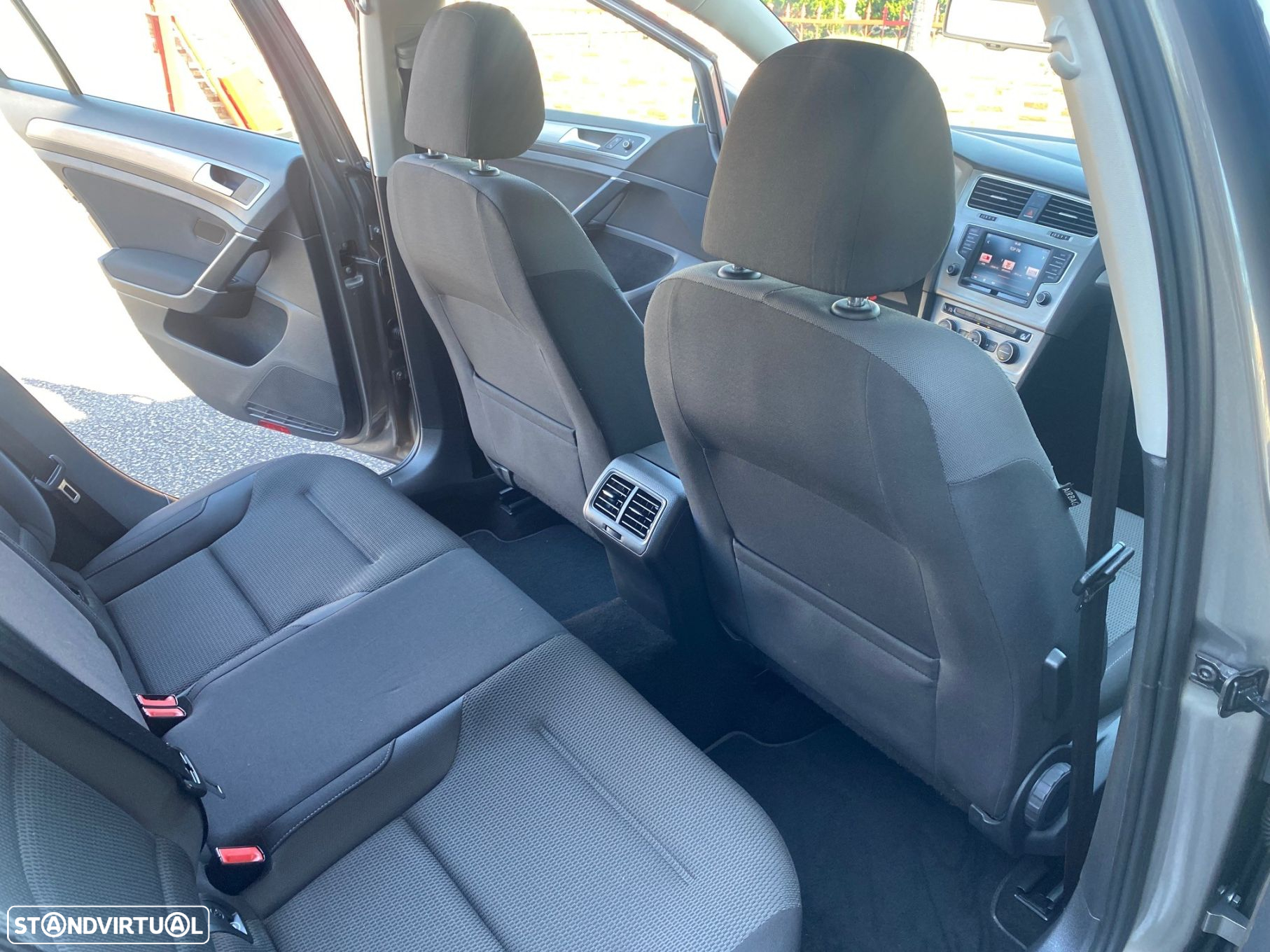 VW Golf Variant 1.6 TDi Trendline - 11