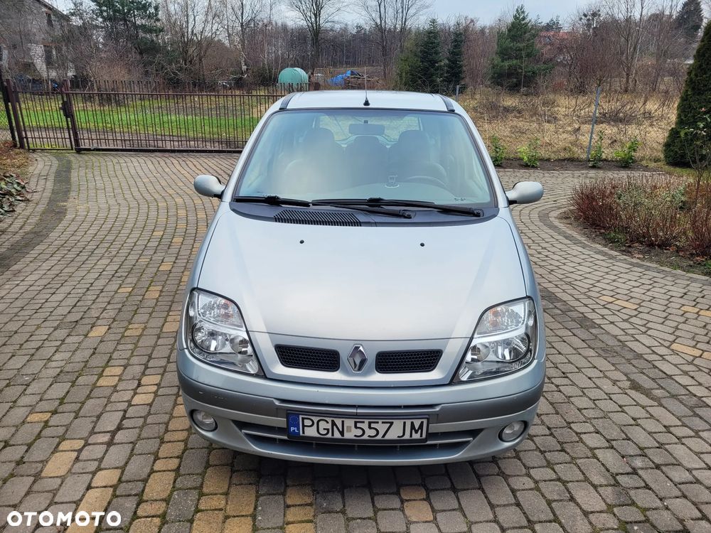 Renault Scenic 1.6 16V Family - 1