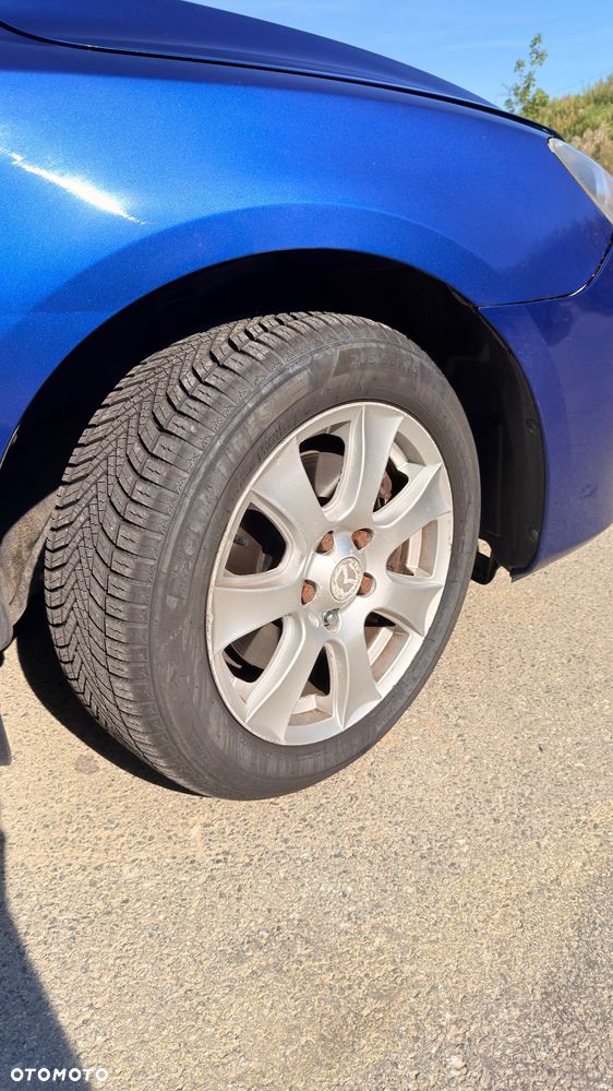 Mazda 3 2.0 CD Active + - 11