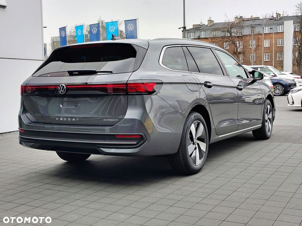 Volkswagen Passat - 7