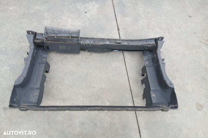Trager / Calandru 1Z0010409T 1Z0121285F 1Z0010409T 1Z0121285F Skoda O - 5