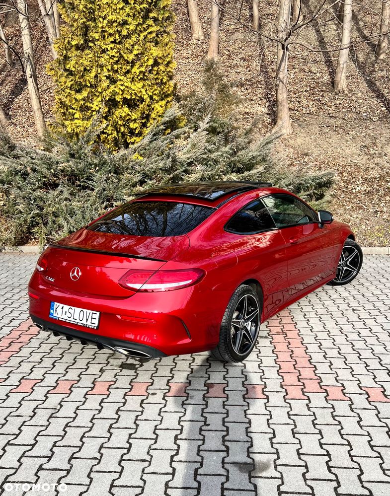 Mercedes-Benz Klasa C 300 9G-TRONIC - 6