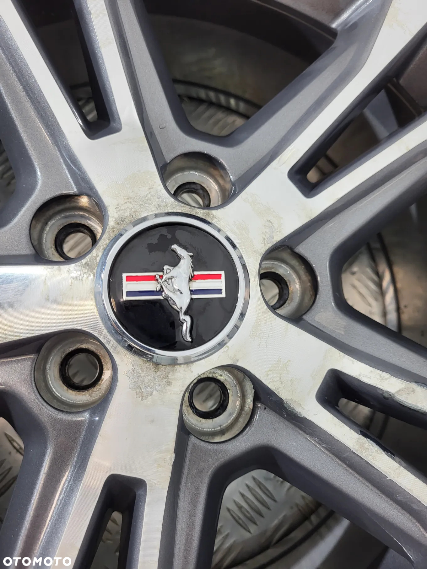 Ford Mustang Felgi Aluminiowe 17 5X112 - 10