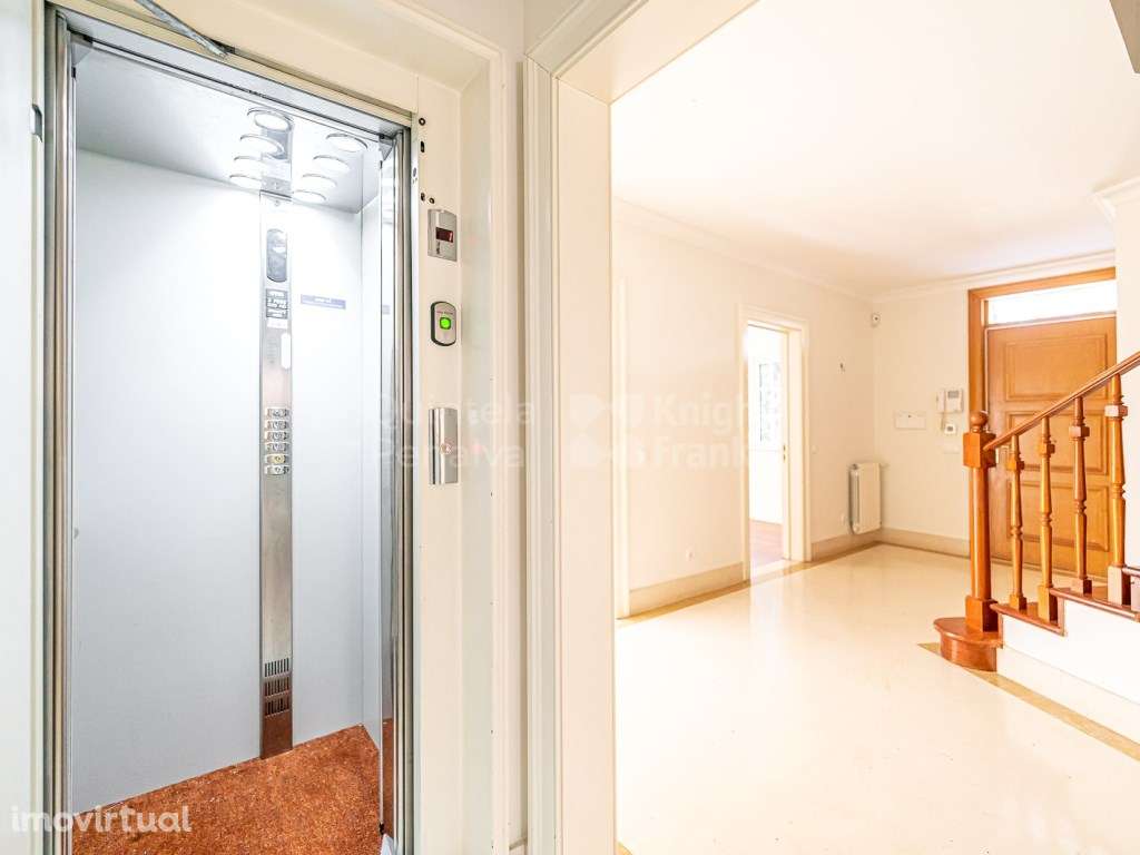 Para arrendamento, moradia T4 com jardim na Quinta Patino. - Grande imagem: 5/28