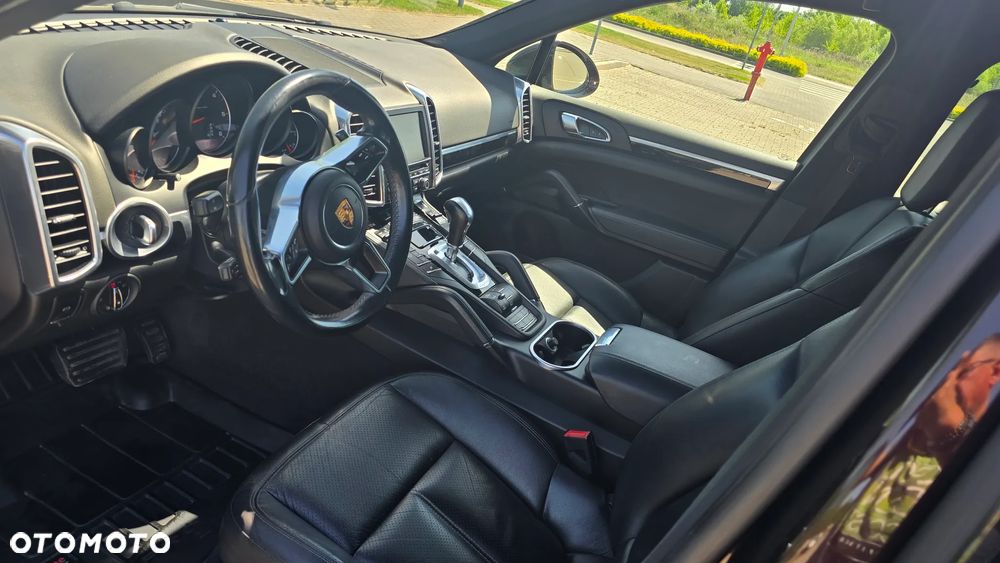 Porsche Cayenne Diesel Platinum Edition - 12