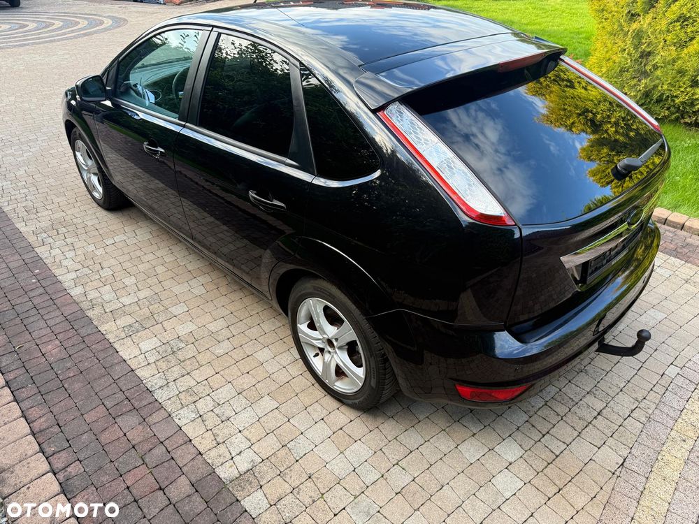 Ford Focus 2.0 Ghia - 4
