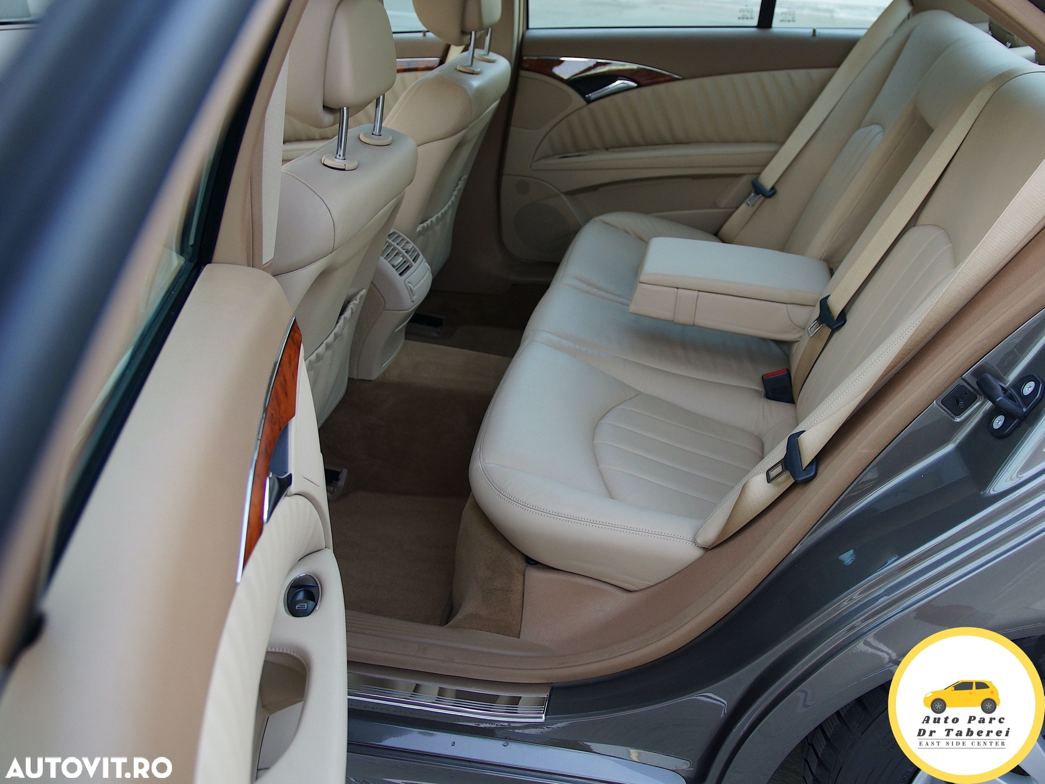 Mercedes-Benz E 280 7G-TRONIC Elegance BusinessEDITION - 20