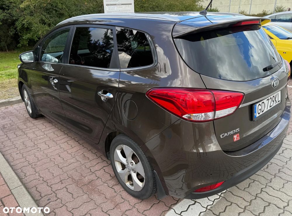 Kia Carens 1.7 CRDi L 7os - 3