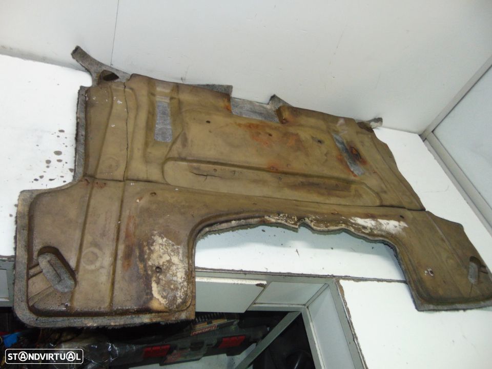 Volvo 480 alcatifa da mala - 3